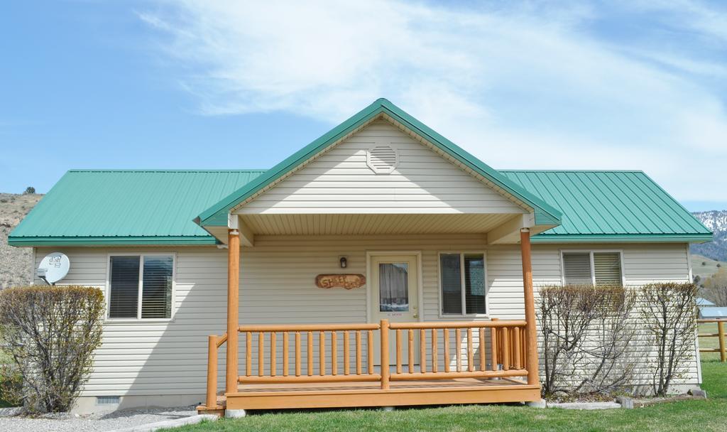 Sleepy J Cabins Swan Valley Zimmer foto